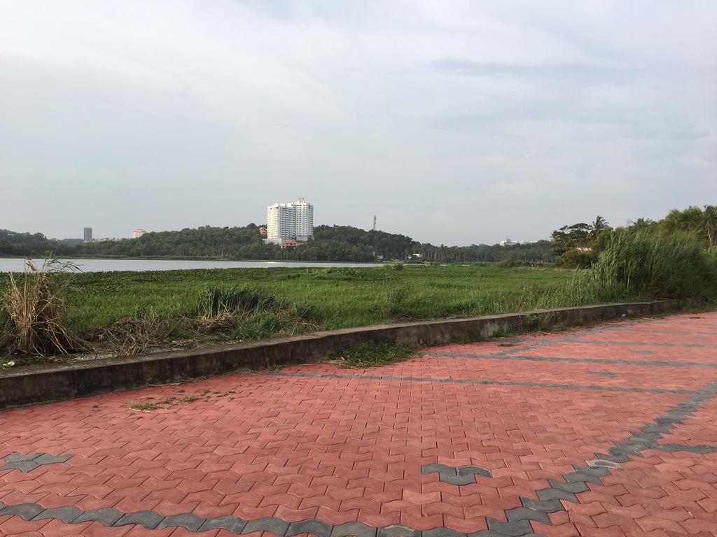 Rams Guest House Near Lulu Mall Thiruvananthapuram Exteriör bild