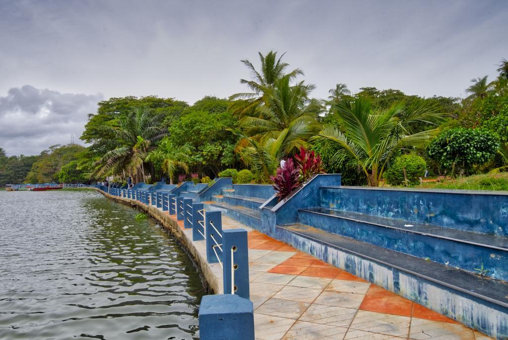 Rams Guest House Near Lulu Mall Thiruvananthapuram Exteriör bild